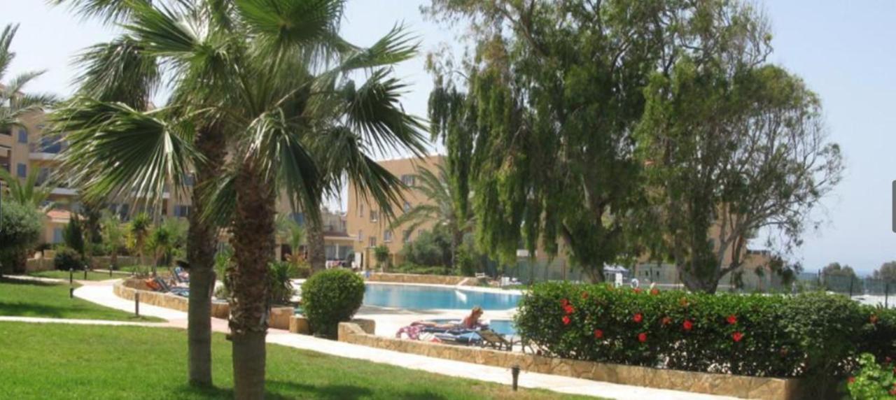 Kings Palace - Stylish 2 Bed Apartment With Sea Views Пафос Екстериор снимка