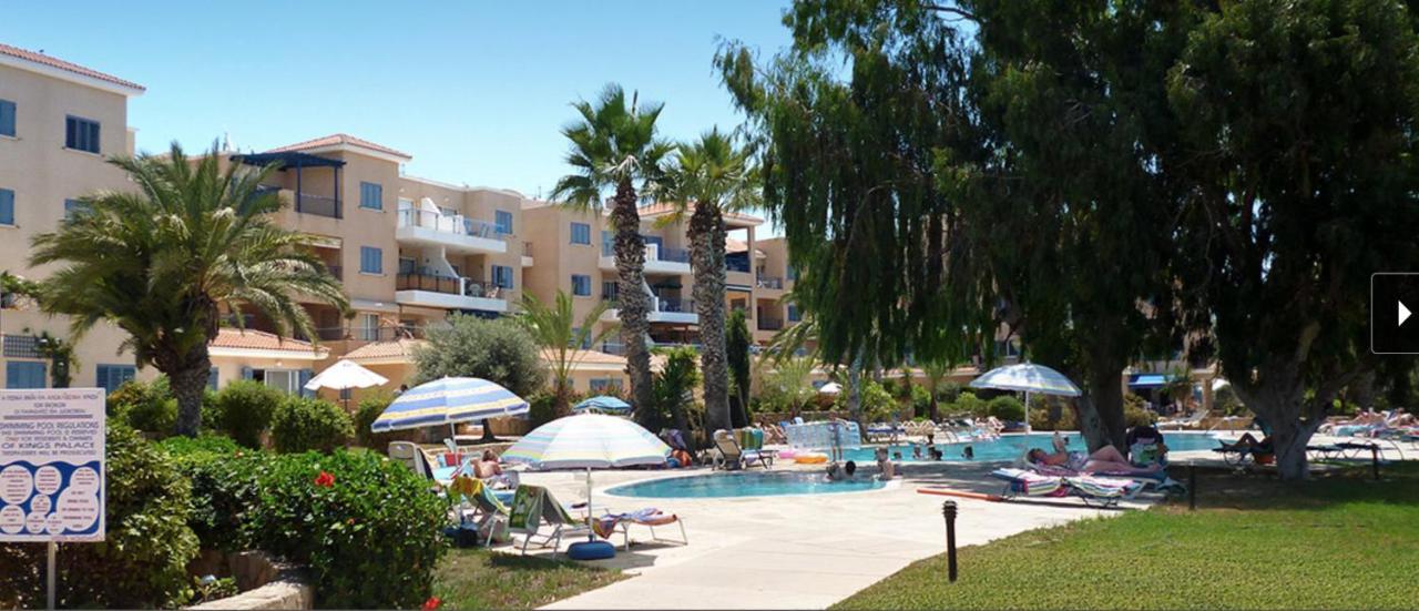 Kings Palace - Stylish 2 Bed Apartment With Sea Views Пафос Екстериор снимка