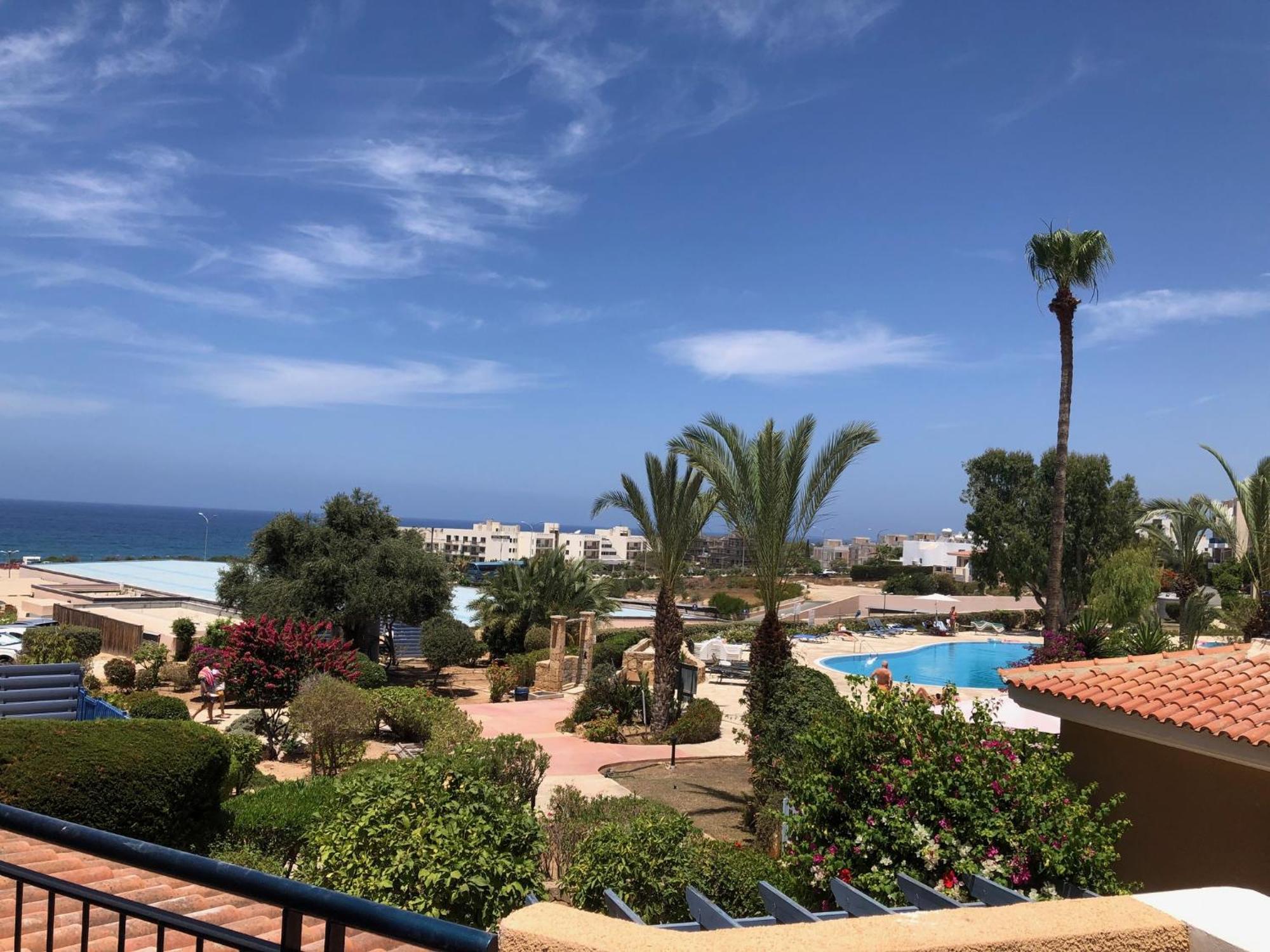 Kings Palace - Stylish 2 Bed Apartment With Sea Views Пафос Екстериор снимка