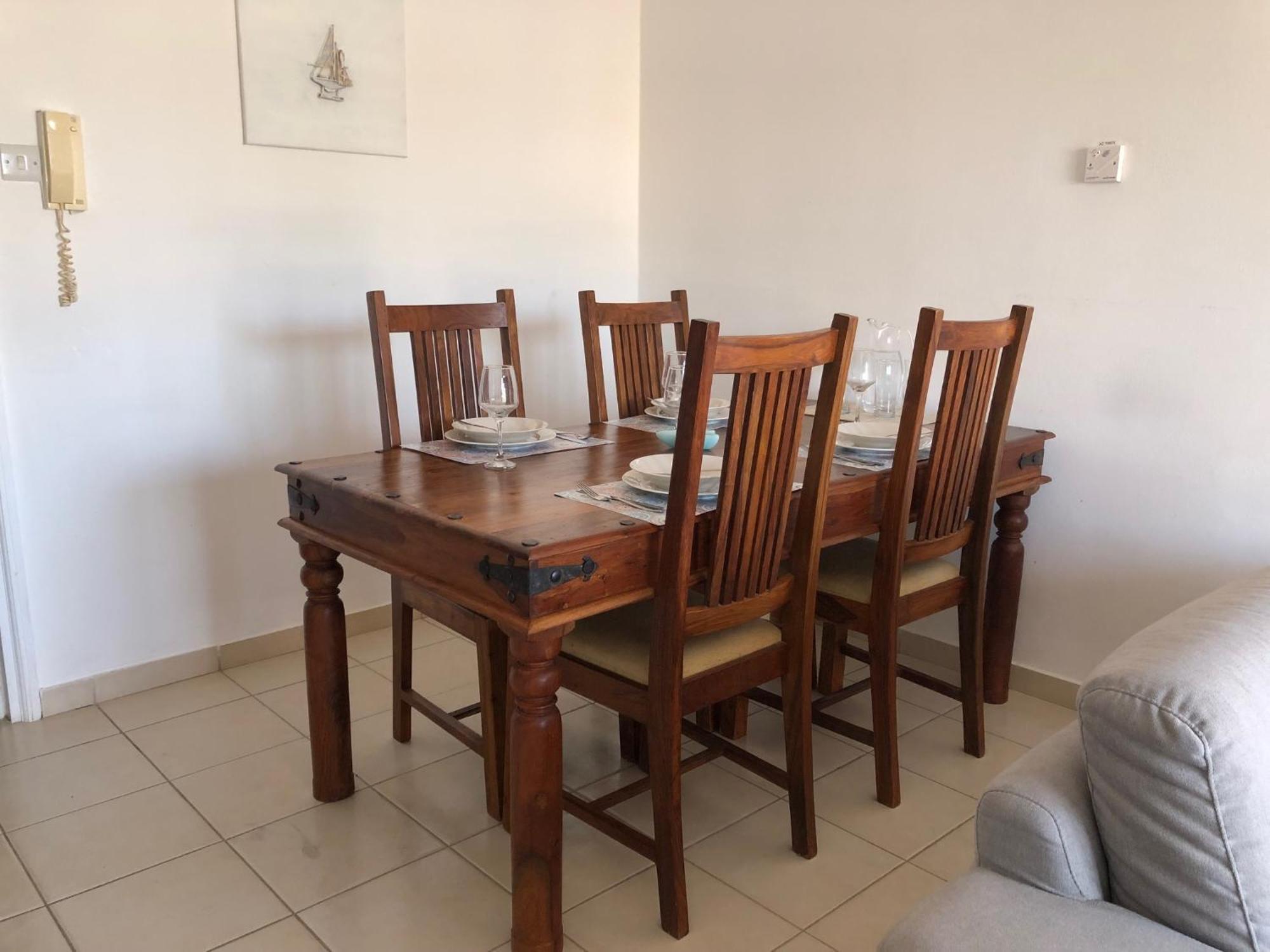 Kings Palace - Stylish 2 Bed Apartment With Sea Views Пафос Екстериор снимка
