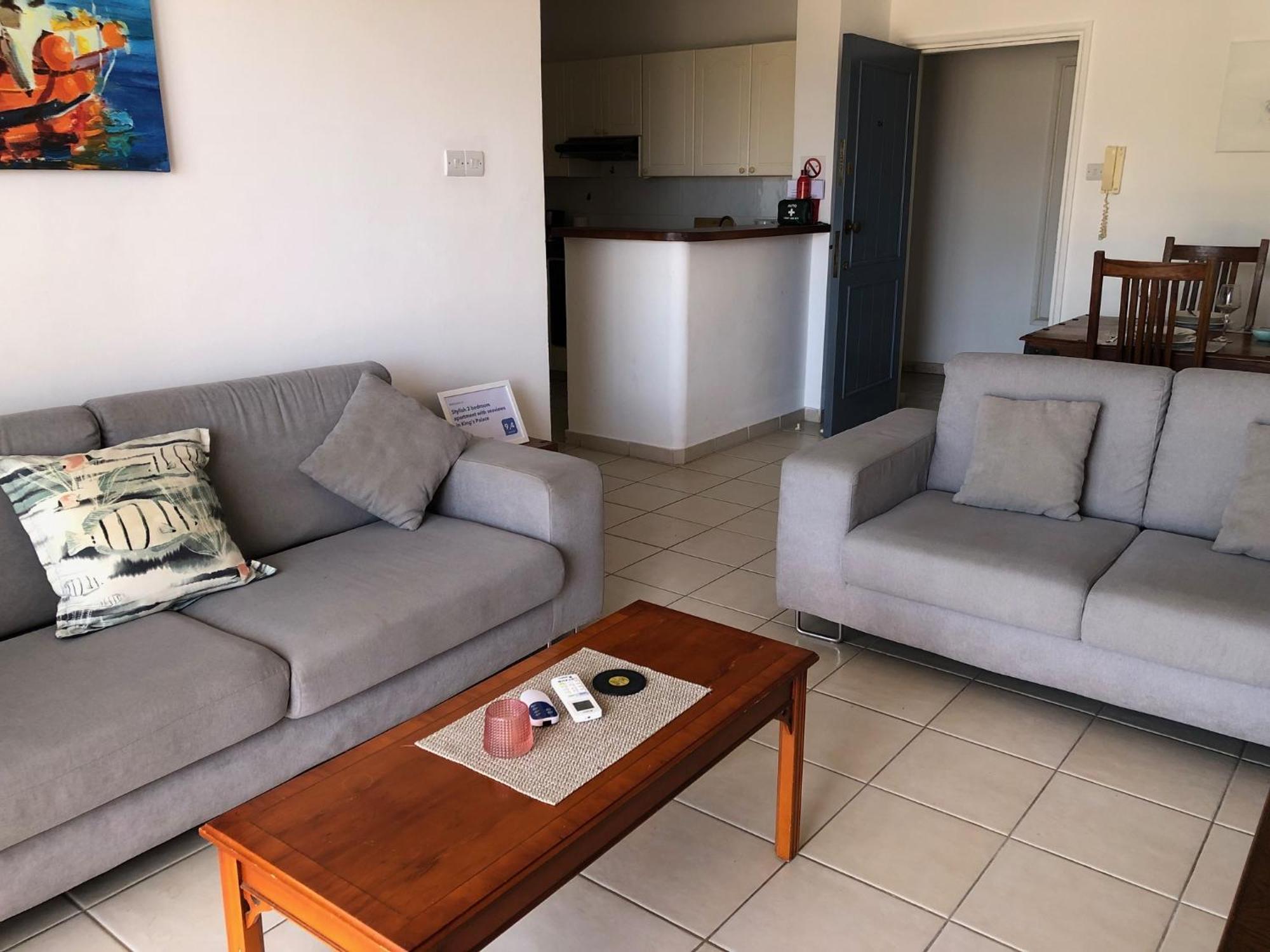 Kings Palace - Stylish 2 Bed Apartment With Sea Views Пафос Екстериор снимка