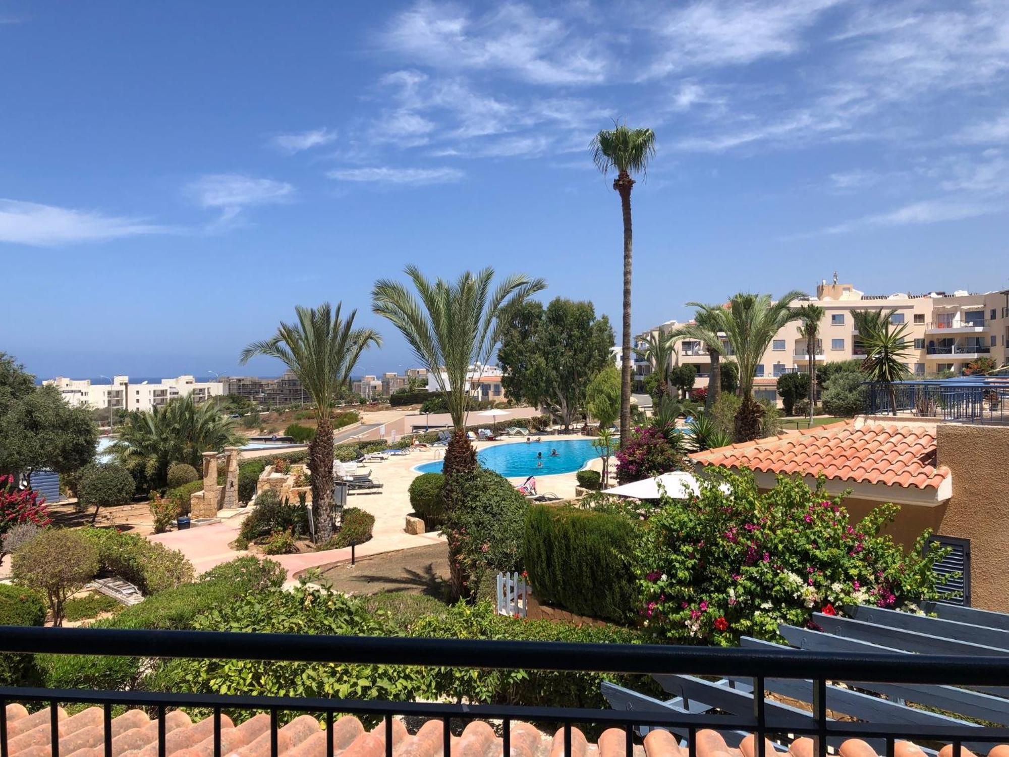 Kings Palace - Stylish 2 Bed Apartment With Sea Views Пафос Екстериор снимка